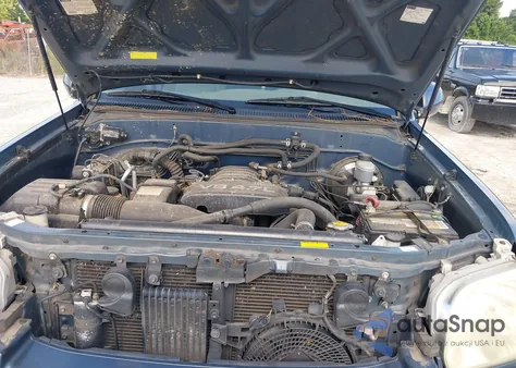 2006 Toyota Sequoia Limited V8 from USA, damaged, VIN 5TDBT48A36S277235